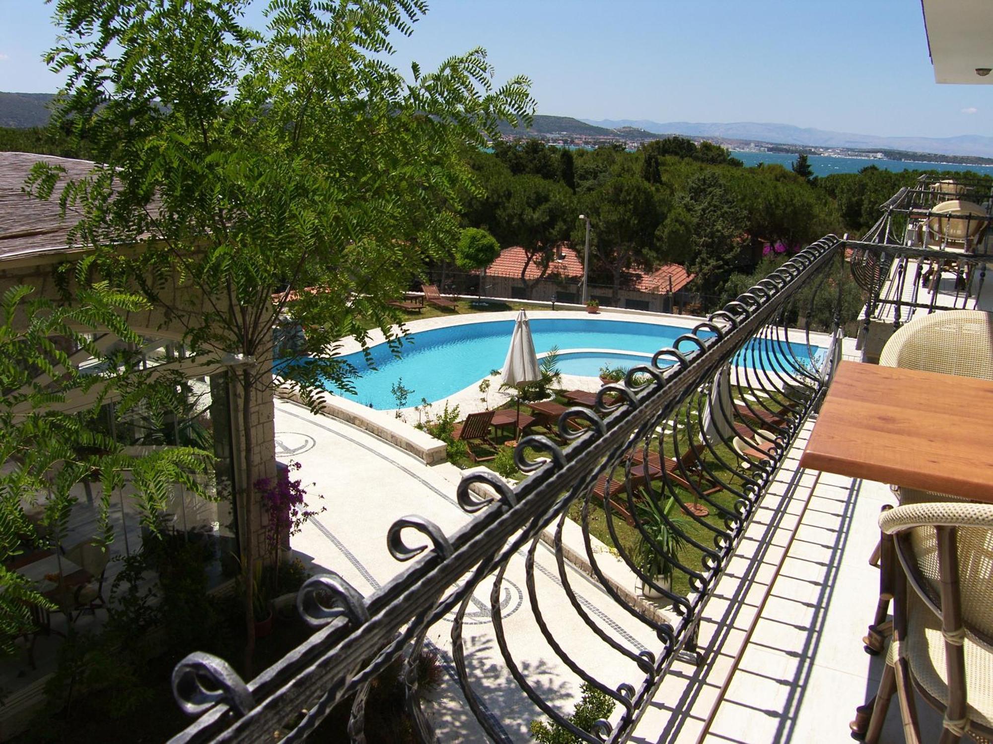 Çeşme Dolina Hotel מראה חיצוני תמונה